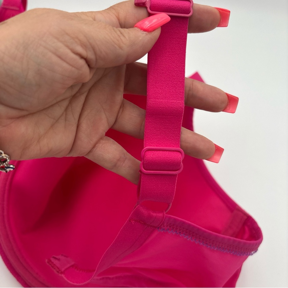 Elomi Fuchsia Bra with Purple Accents 42k - Picture 9 of 9